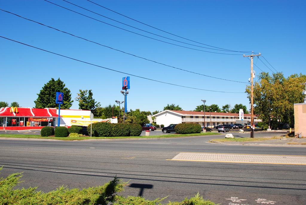 Motel 6-Chicopee, Ma - Springfield Exterior photo