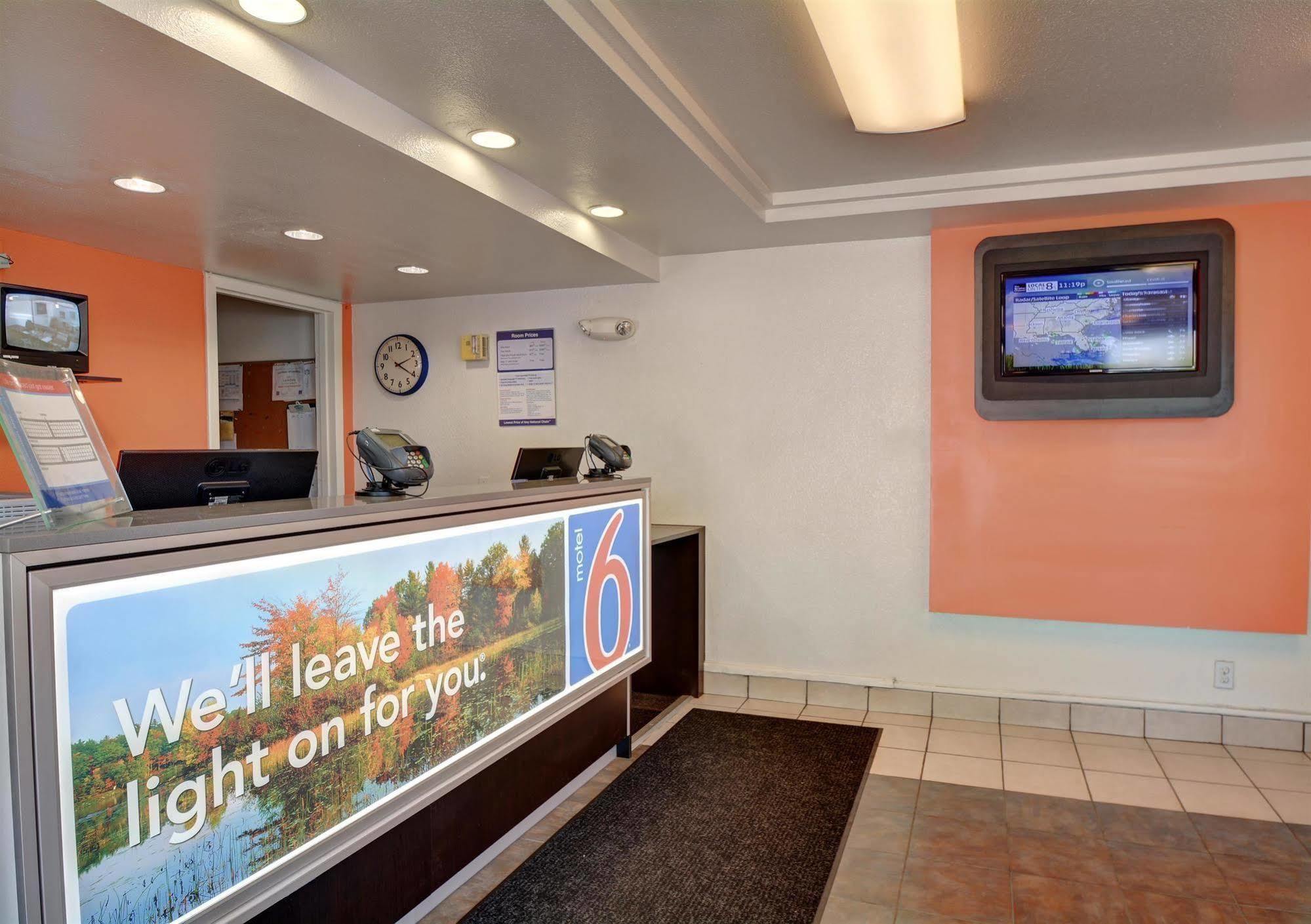 Motel 6-Chicopee, Ma - Springfield Exterior photo