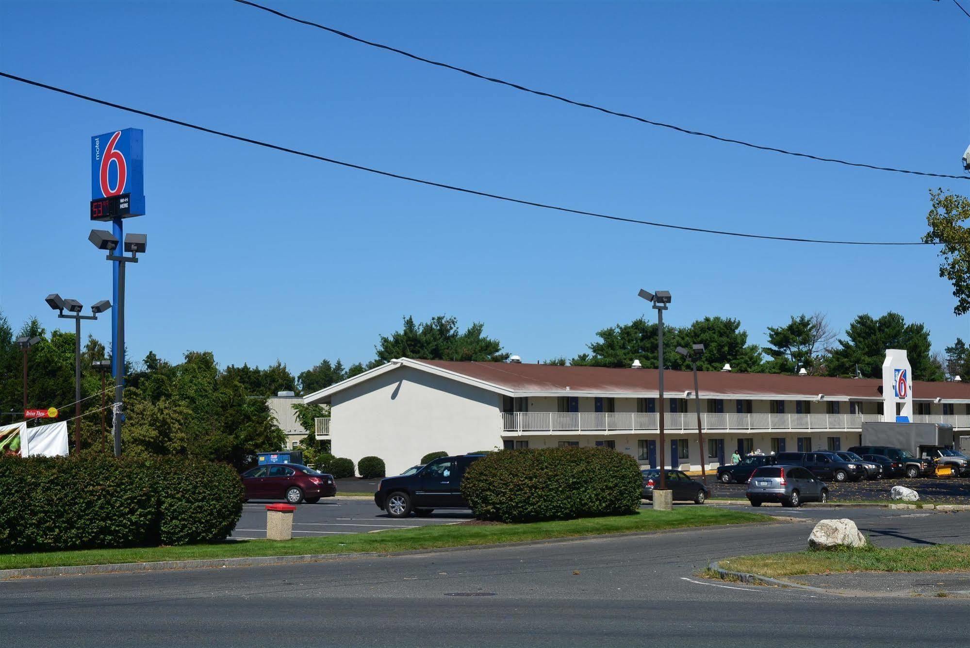 Motel 6-Chicopee, Ma - Springfield Exterior photo